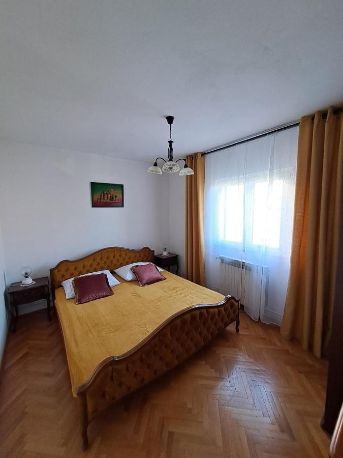 Apartment Artemisia 1 Трогир Экстерьер фото